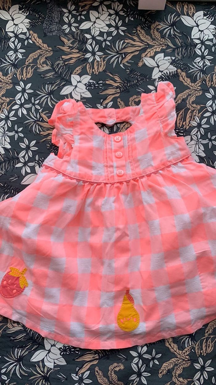 Lot de deux robes neuves 1 mois - photo numéro 4