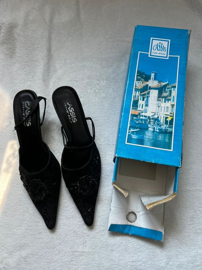 Mules bout pointu perles broderies Coquette Goth y2k - Pointure 40 - photo numéro 3