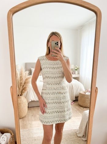 Robe See U Soon tweed écru motifs taille XS coupe droite chic sans manches