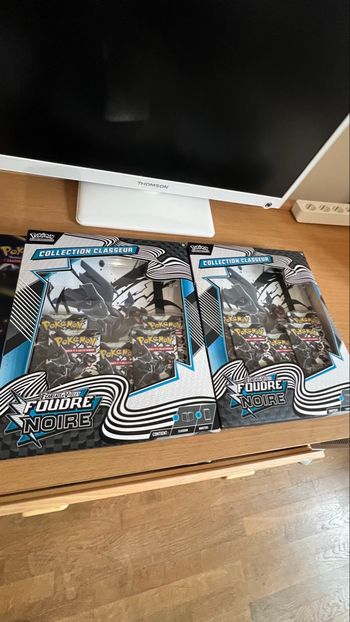 Duo de coffret classeur Pokémon foudre noire ex10.5