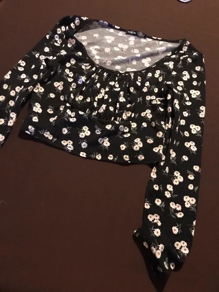 2 t-shirts taille S - photo numéro 4