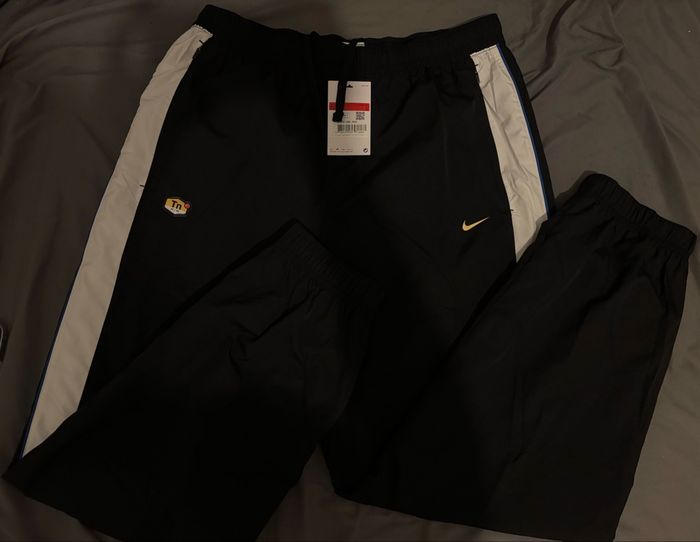 Pantalon Nike tn bleu et noir - photo numéro 2