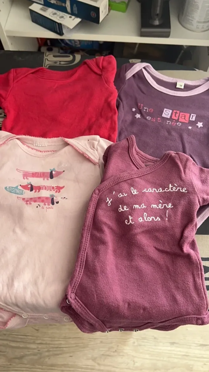 Lot bodies bébé fille