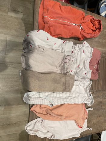 Lot 18 mois 9 pièces fille