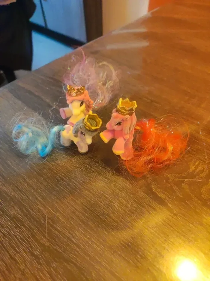 Figurines Filly Royale Swarovski (lot 10) - photo numéro 2