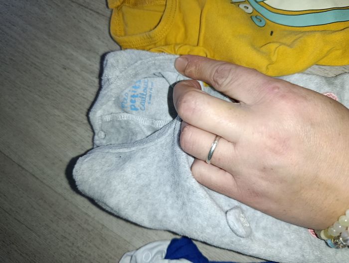 Lot 3 pyjamas taille 12 mois - photo numéro 2