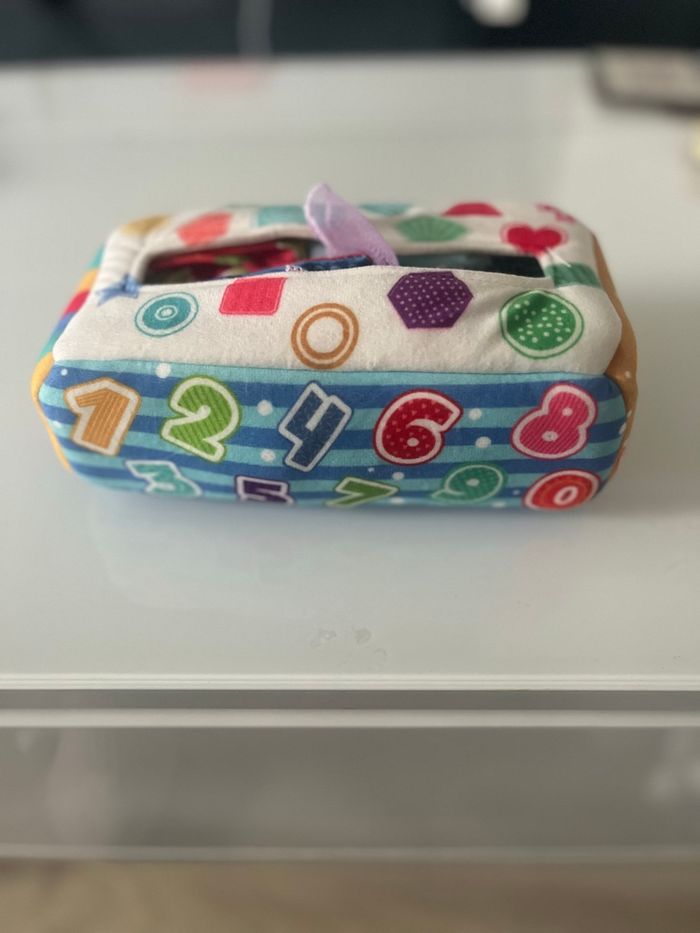 Boîte à mouchoirs Montessori