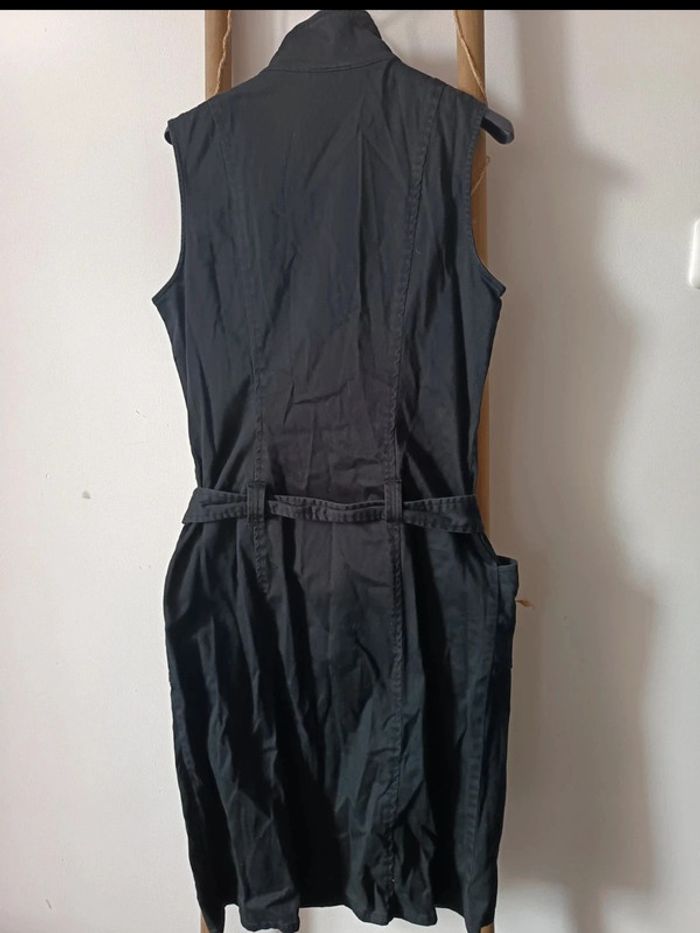 Longue robe saharienne noire - photo numéro 2