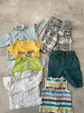 Lot vêtements bébé 1 mois