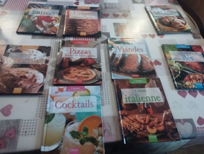 Lot de 8 livres de cuisine