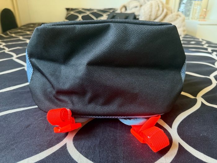 🎒 Sac à dos Puma – Bleu et détails orange fluo – Neuf avec étiquettes - photo numéro 8