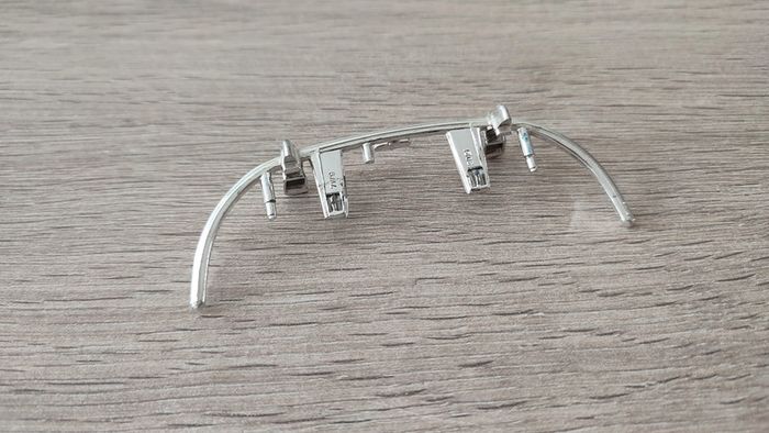 Pare-chocs arrière pièce miniature Porsche 356 B 1961 Burago BBurago 1/18 1/18e 1/18ème #B68 - photo numéro 2