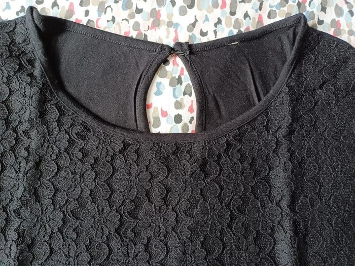 Tee shirt dentelle - photo numéro 3