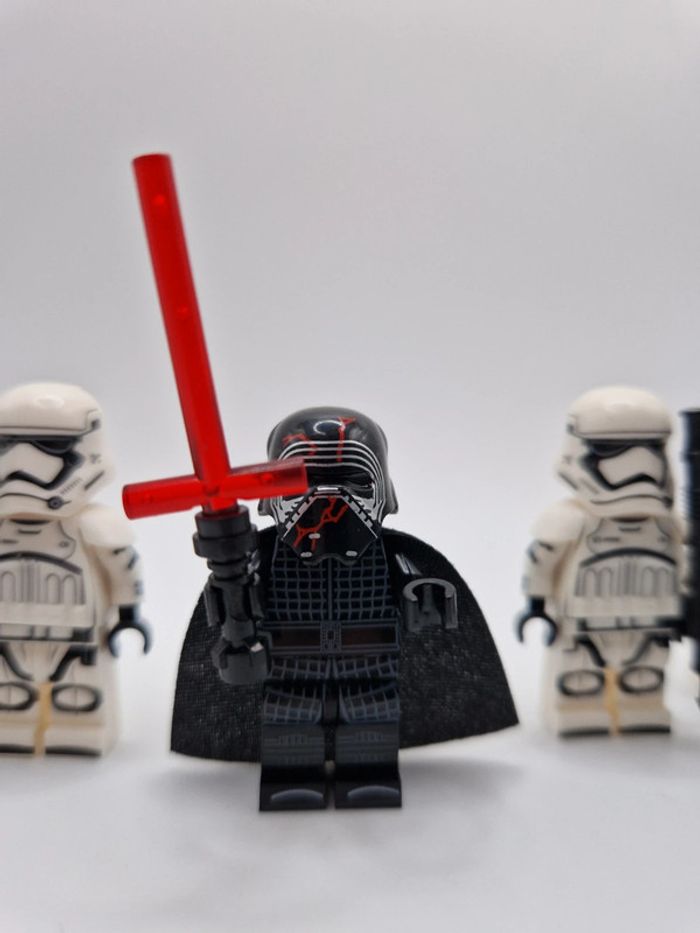 Figurines type lego Sith Kylo Ren avec 4 stormtroopers star wars - photo numéro 2