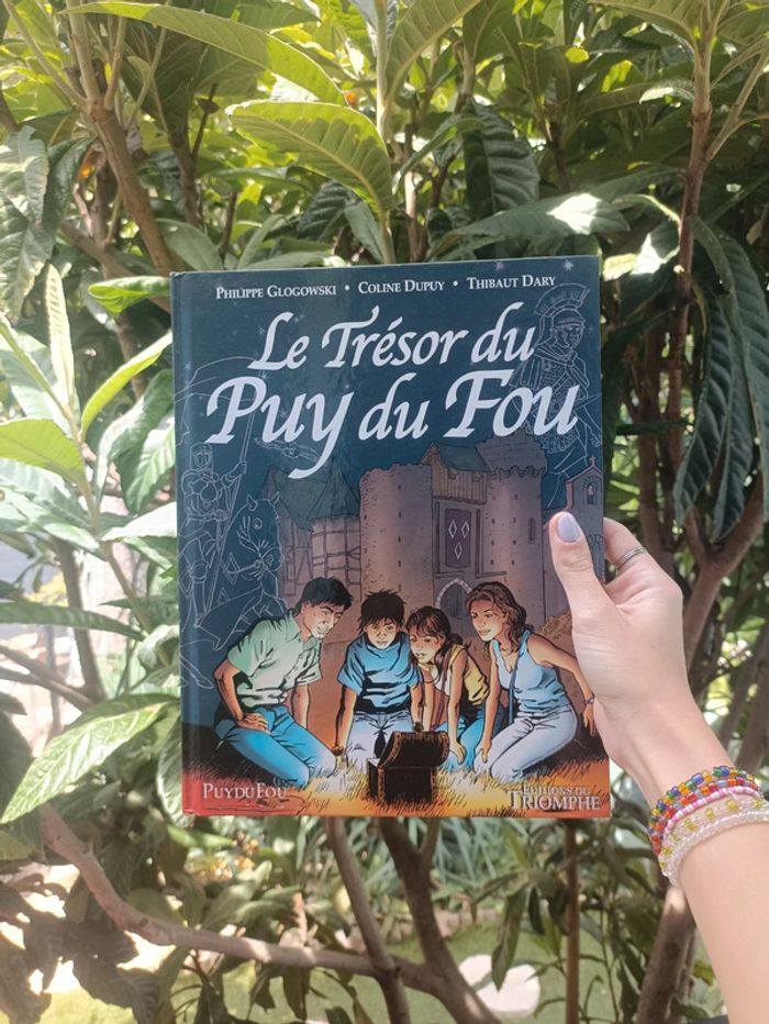 Livre le trésor du puy du fou.