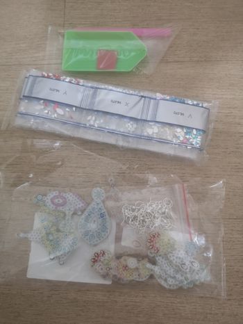 Le lot de 3 Kit de boucle d'oreilles diamants 