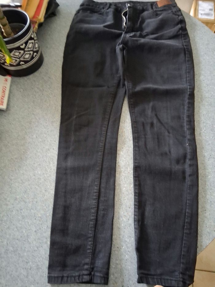 Jean noir " denim jean" " T- M
