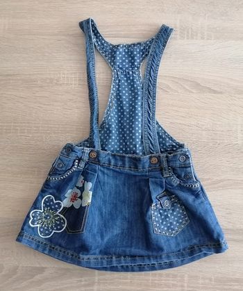 Robe salopette Taille: 3 ans