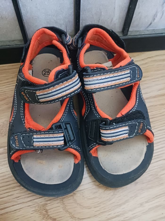 Sandales garçon - Taille 25 - photo numéro 2