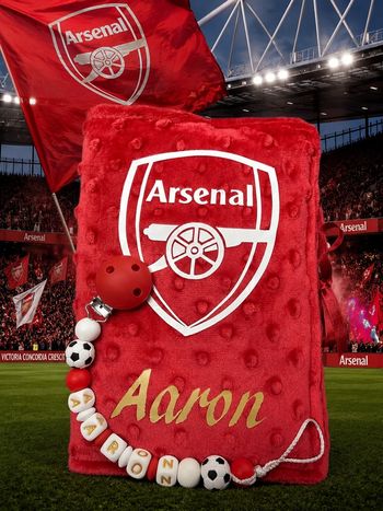 Protège carnet de santé et  attache tétine arsenal 
