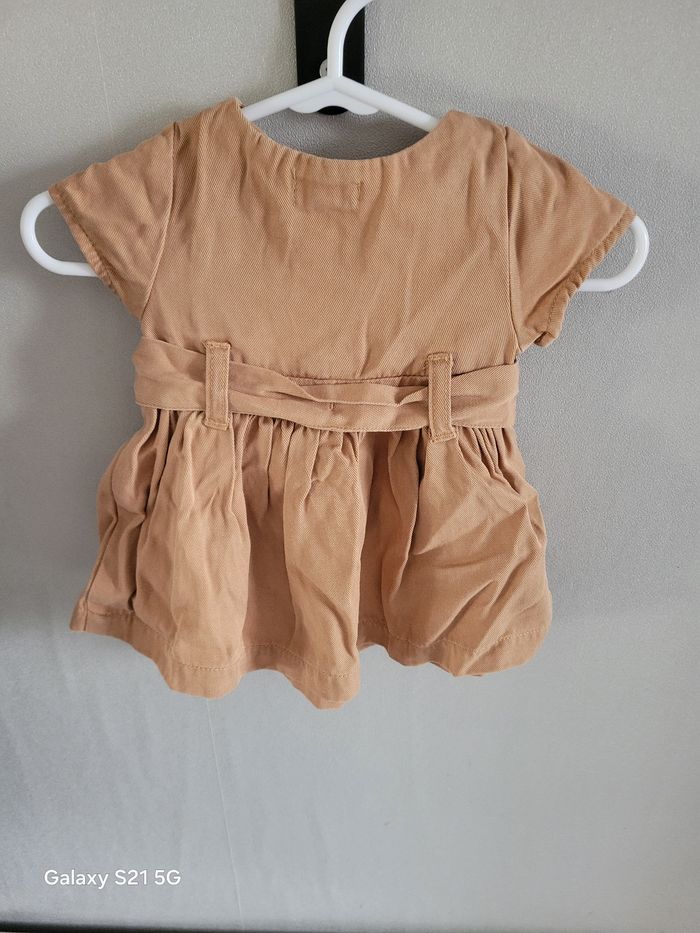 đ Robe en coton avec ceinture â Kiabi Ăco-conception â 1 mois (54 cm) - photo numĂ©ro 3