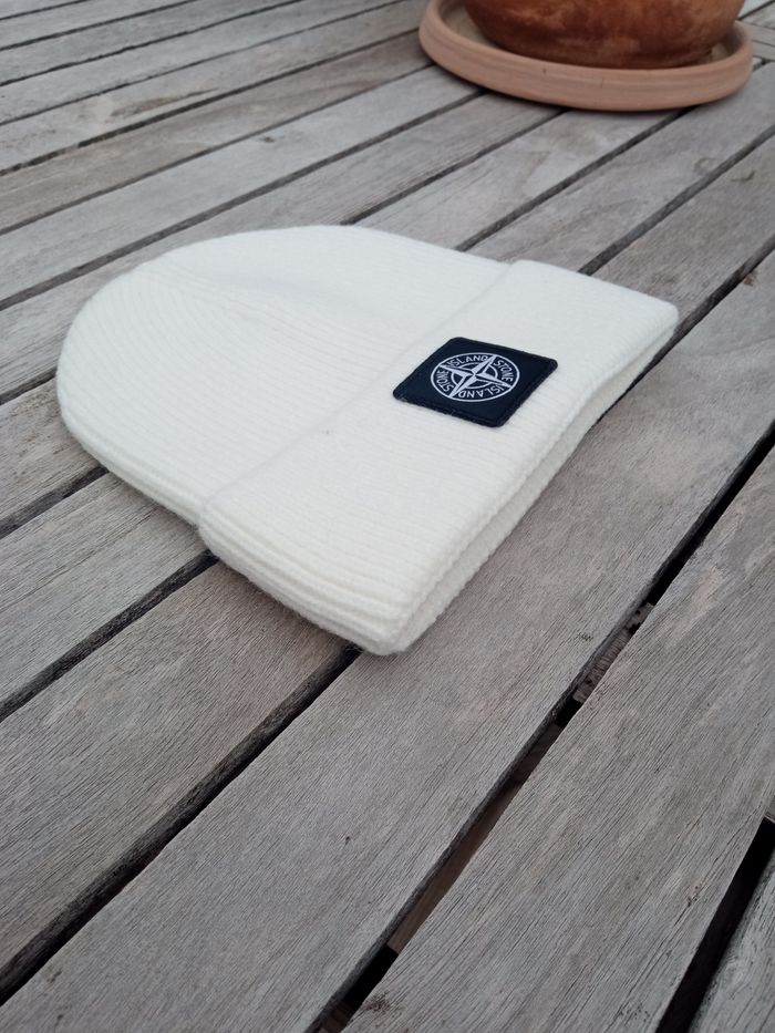 Bonnet stone island - photo numéro 2