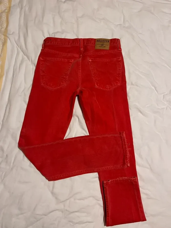 Jeans Hollister rouge - photo numéro 2
