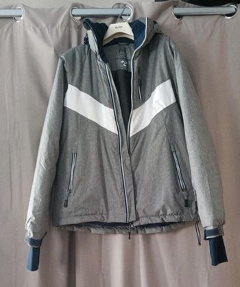 Veste de ski neuve taille 40 