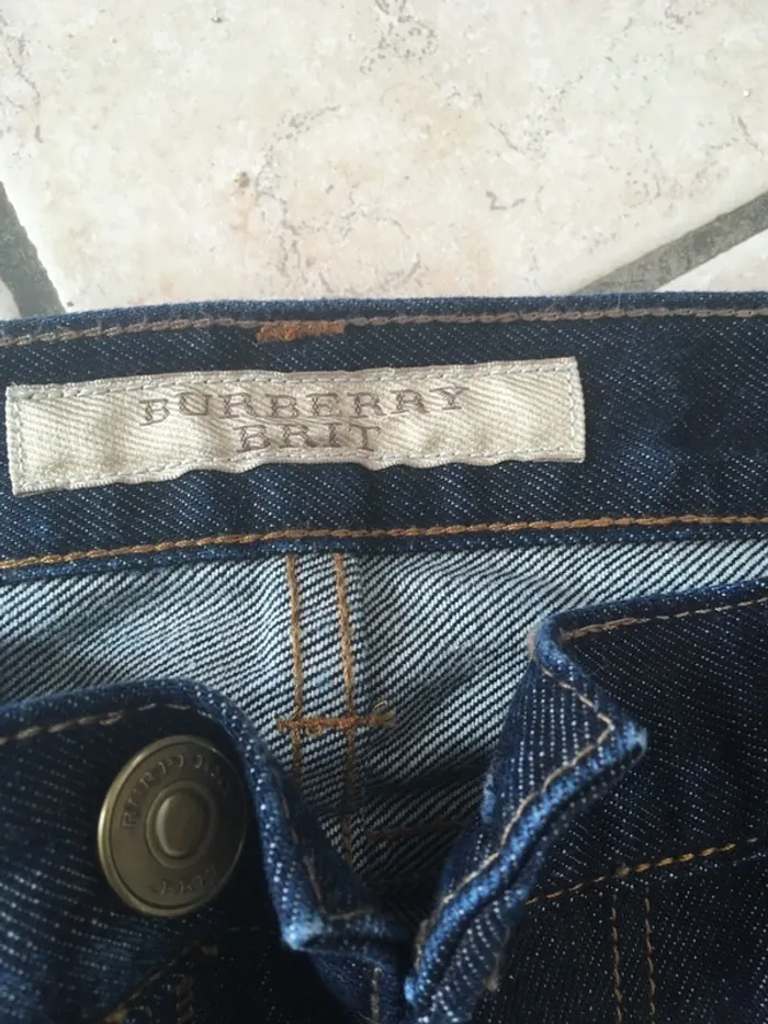 Jean Burberry - photo numéro 2