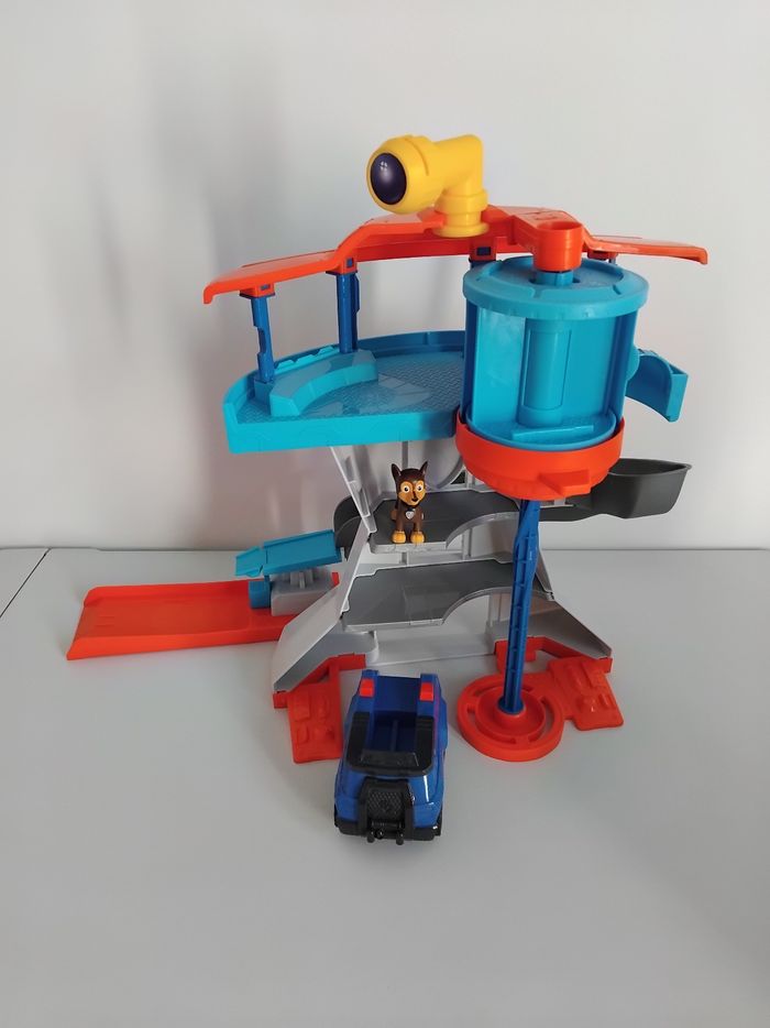 PAT PATROUILLE Tour et Voiture de Chase 👮‍♂️ - photo numéro 3