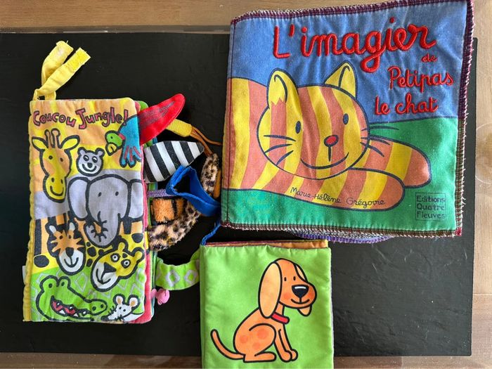 Lot livres bébé souple