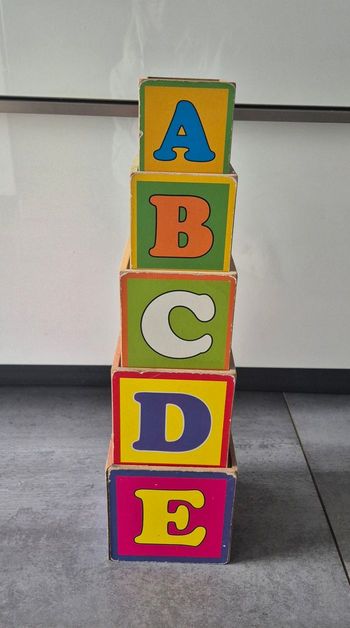 Cubes à empiler en bois vintage