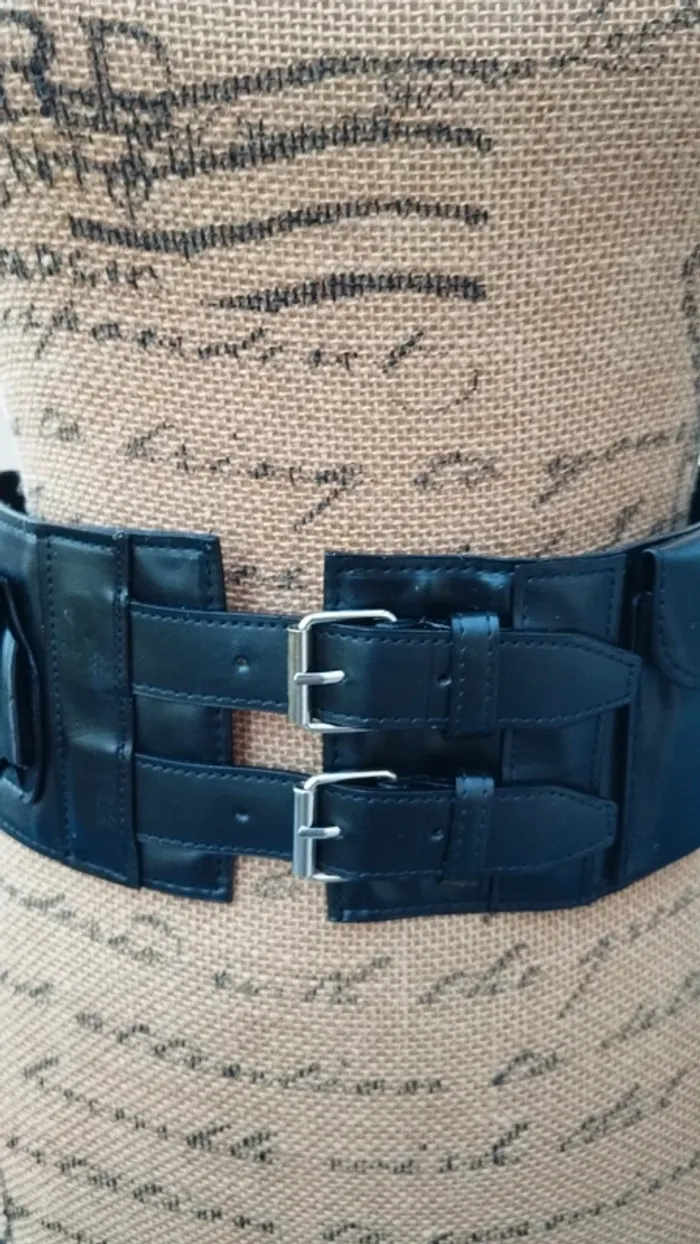 Ceinture noire avec poche 75/80 cm femme - photo numéro 3