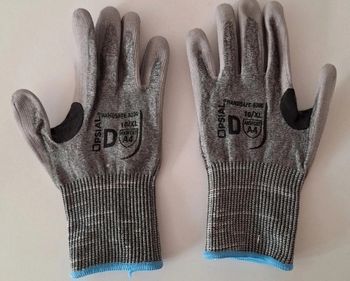 Gants anti-coupures gris