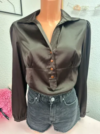 Blouse marron satiné taille 42 Mado et les Autres