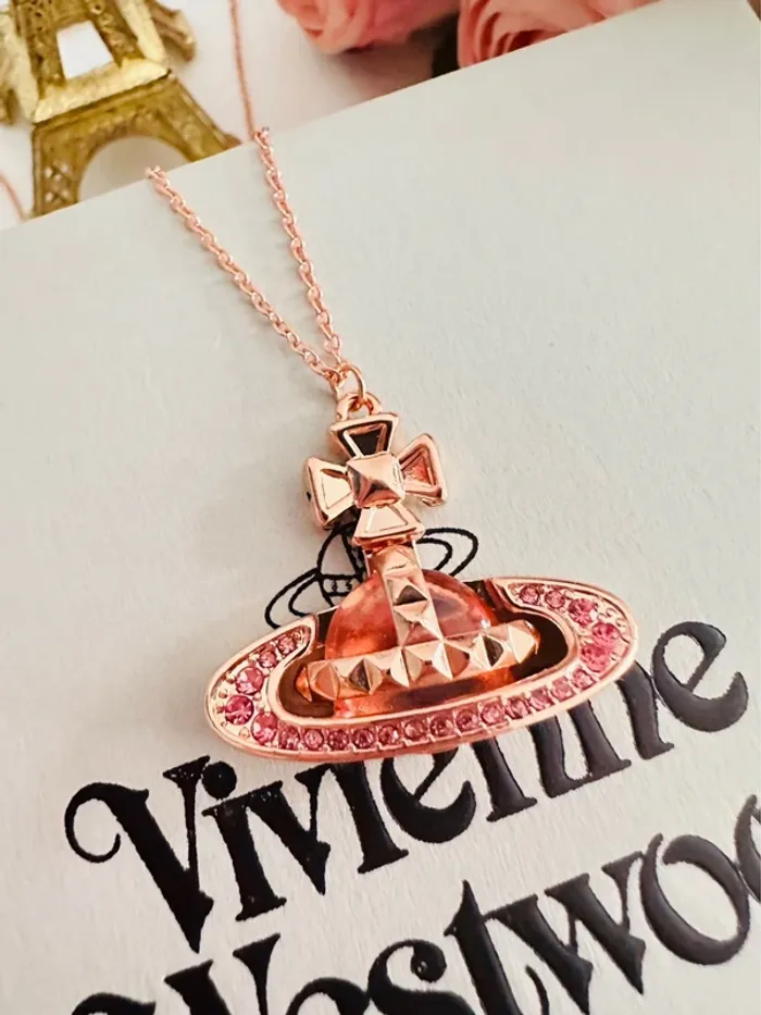 🪐Collier Vivienne Westwood Orbite rose gold & zirconiums roses - photo numéro 2