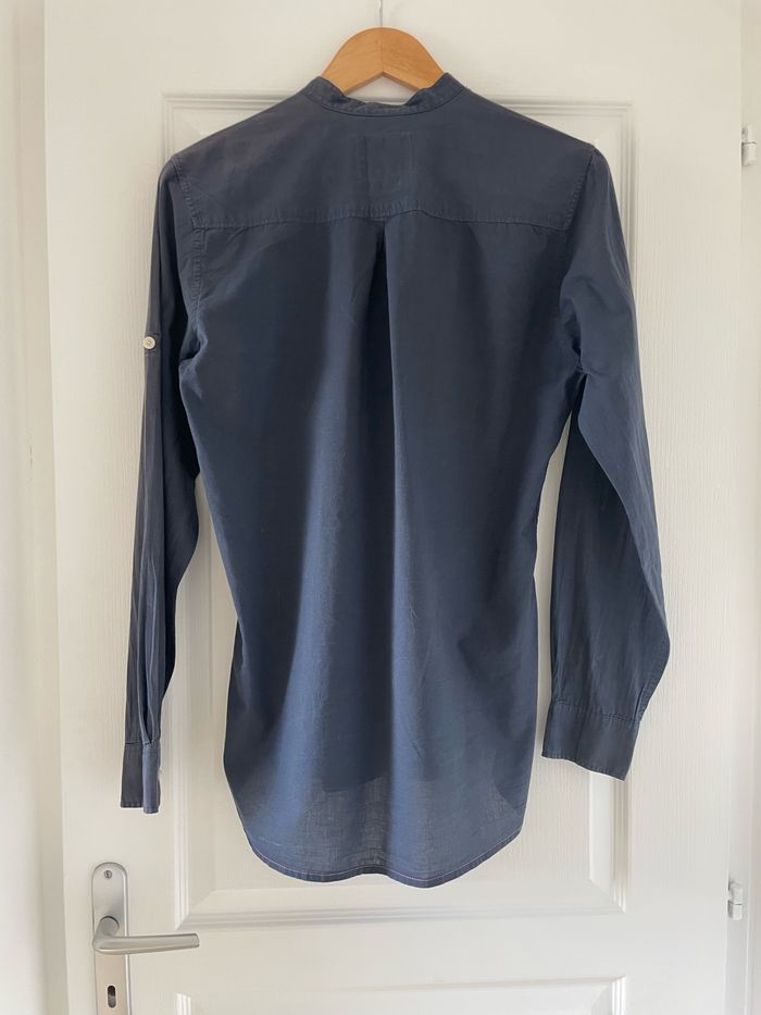 Chemise bleu marine sans col - photo numéro 3
