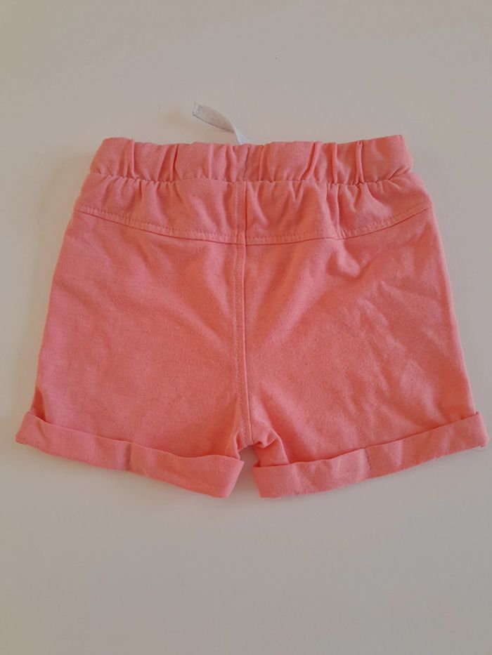 Short 12 mois - photo numéro 2