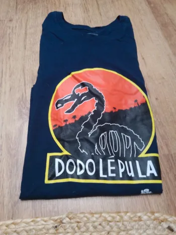 Tee shirt
