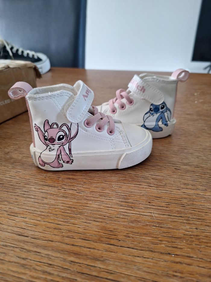 Chaussure stitch et Angel taille 19