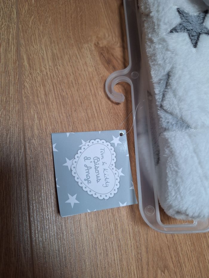 Couverture étoiles et doudou mouton - photo numéro 6