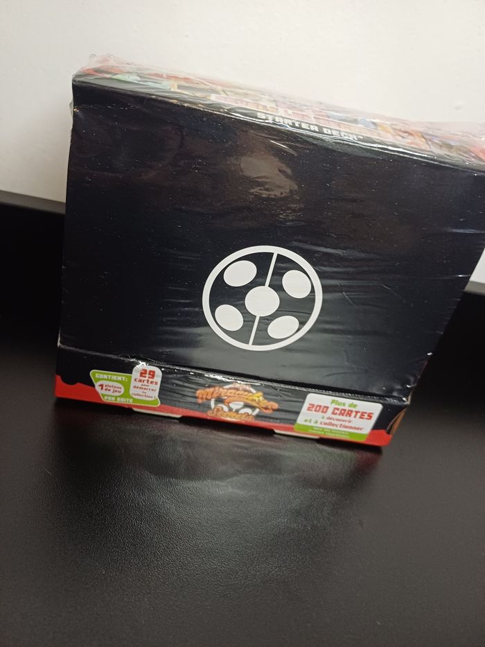 🧸Lots de 8 paquets de cartes à collectionner miraculous secret neuf - photo numéro 2