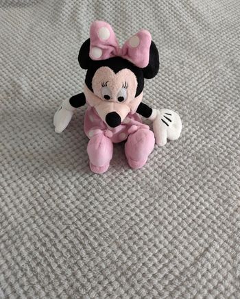 🎀 Adorable Peluche Minnie Mouse Disney Rose à Pois - Parfaite pour Câlins ! 🎀