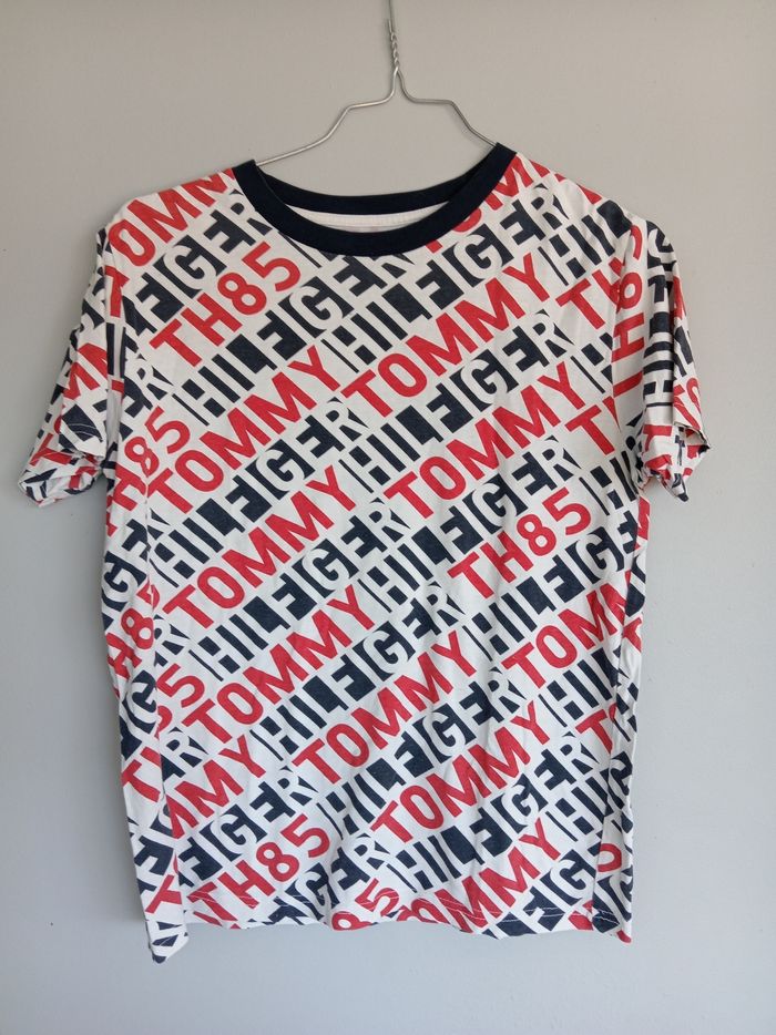 Tee shir Tommy 14 ans