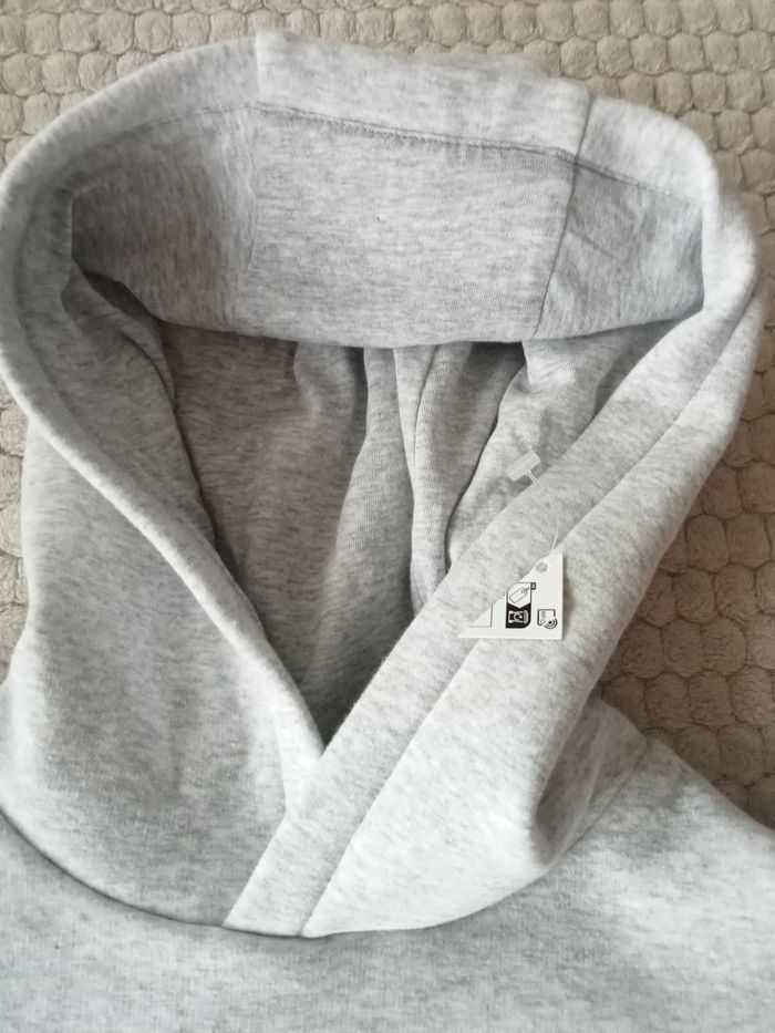 Pull Mickey 8 ans - photo numéro 9