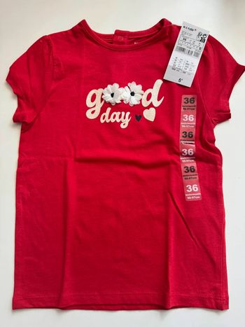 T-shirt fille manches courtes Kiabi 36 mois rouge neuf avec étiquette