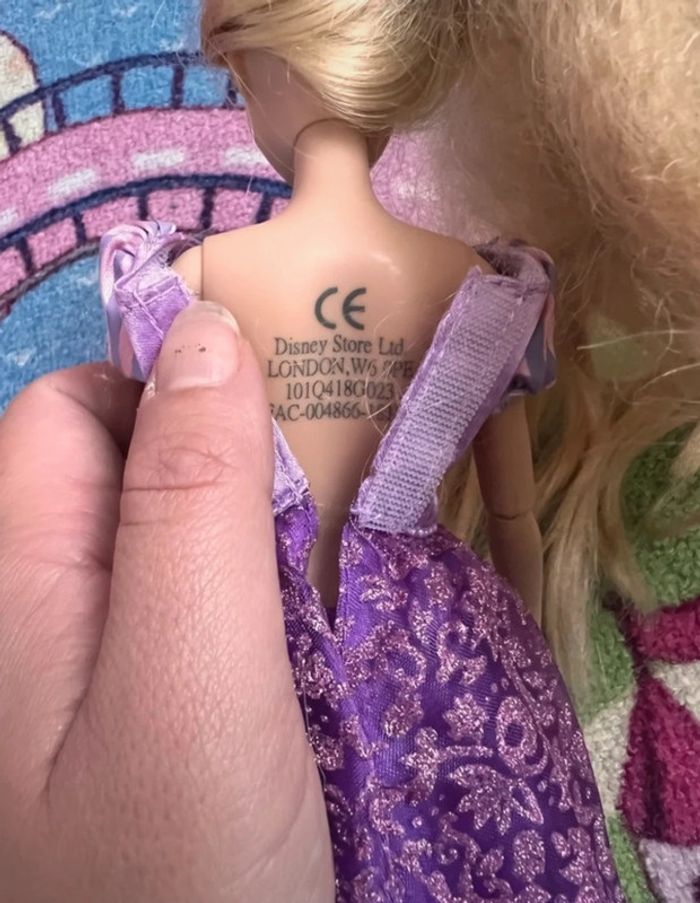 Barbie raiponce Disney - photo numéro 2