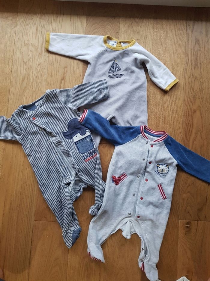 Lot 3 pyjamas 6 mois