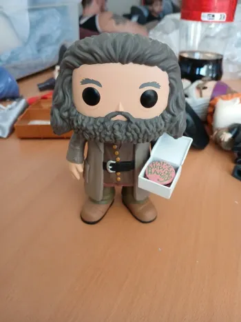 Hagrid happee birhdae gateau pop