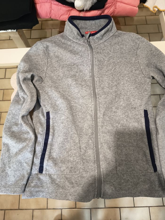 Lot de deux vestes polaires 12 ans - photo numéro 4